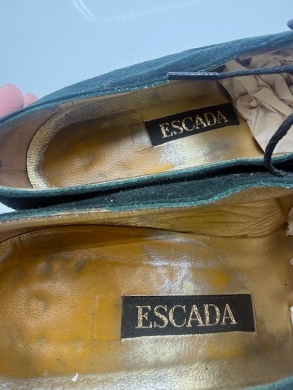 Vintage Escada Womens Hunter Green/Black Suede Heart Detail Lace Up Heels Size 8 - Picture 7 of 7